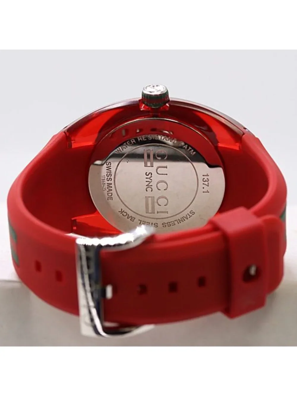 Gucci Sync 137.1 Date Quartz Red Dial Watch